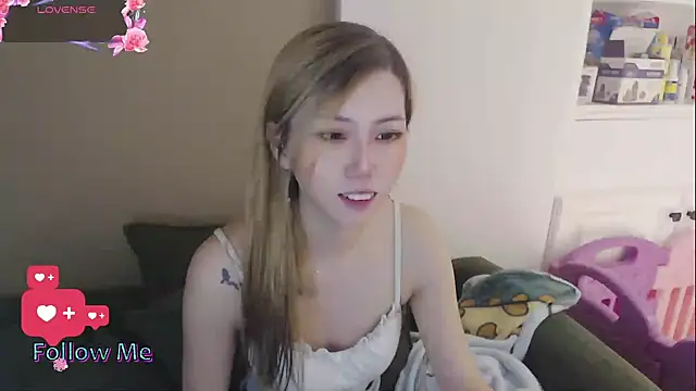 whitecat13 online show from May 13, 10:12 am