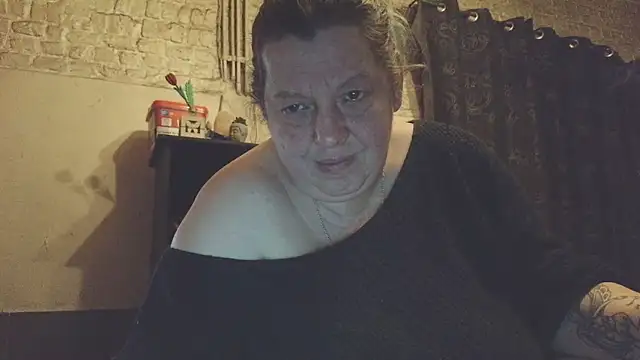 Snapshot of tigresse3 chatting on May 15, 11:34 pm tigresse3 online show from May 15, 11:34 pm