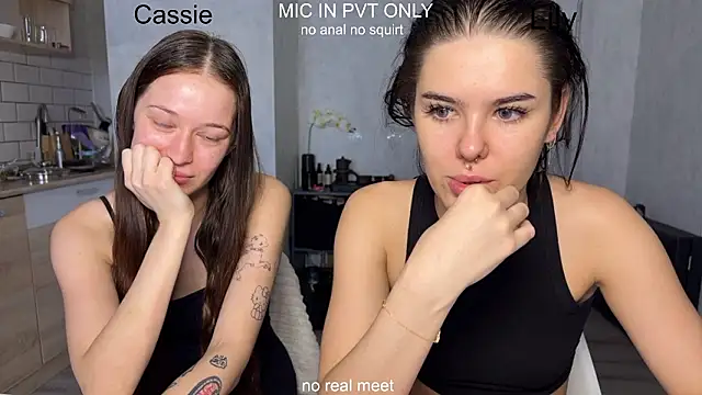 girls secrets online show from February 10, 10:19 am