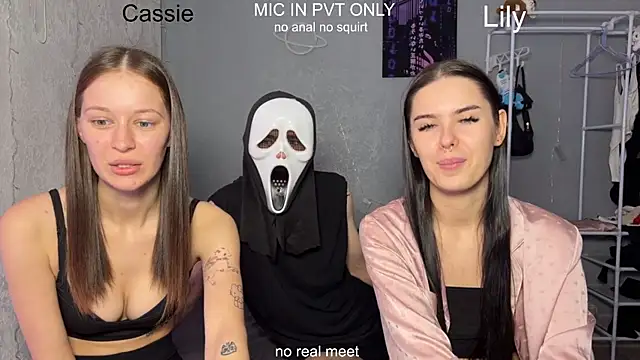 girls secrets online show from March 23, 12:09 pm