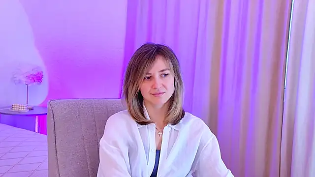 EmeraldGlow online show from March 27, 2:39 pm