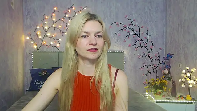 MelissaTyler online show from April 21, 11:49 am