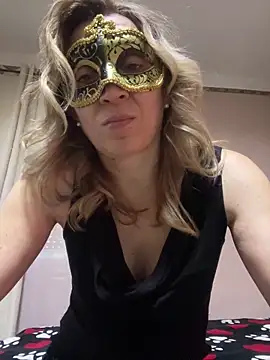 SexyMamiVee online show from February 18, 12:01 pm