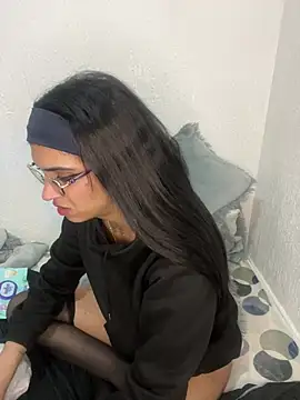 ValentinaEvanz online show from March 1, 6:26 am