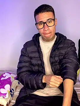 Latin Paisa Boy online show from January 11, 3:06 pm