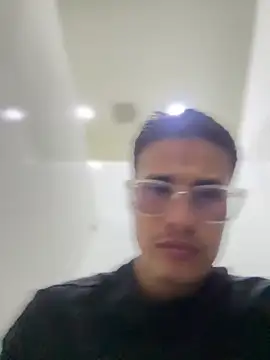 Latin Paisa Boy online show from April 11, 7:07 pm