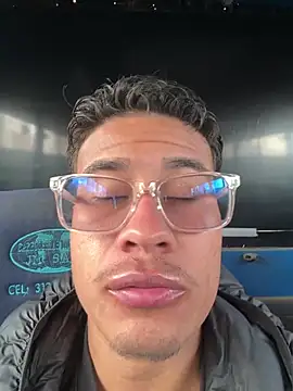 Latin Paisa Boy online show from April 18, 4:55 pm