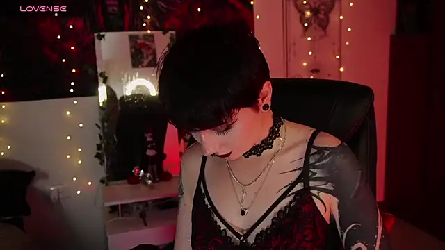 miami 18  online show from April 24, 2:03 am