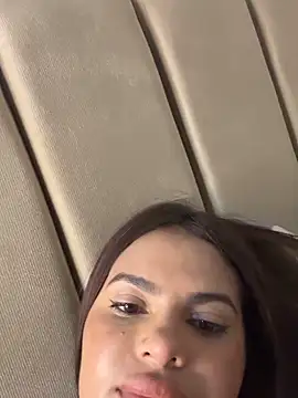 Irina Velvett online show from April 21, 2:37 am