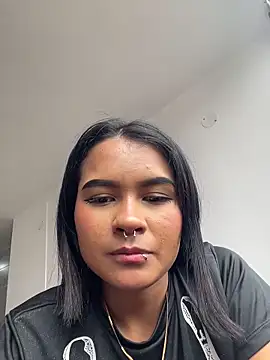 Chloe cortes online show from February 8, 7:39 pm