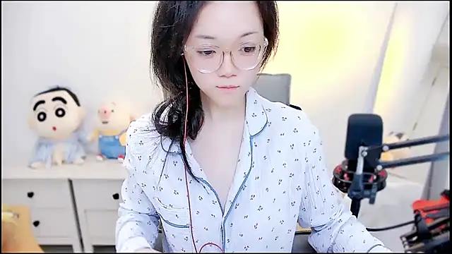 Cindy-dd online show from April 22, 7:00 am