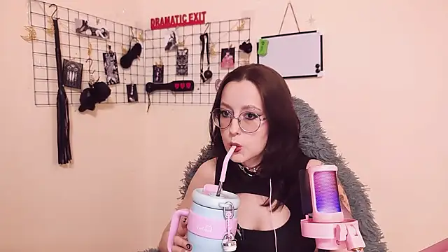 XXGoddessLXX online show from February 4, 5:30 pm