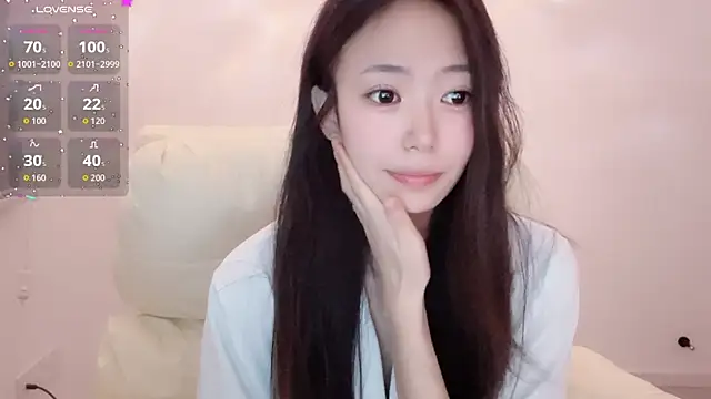 Snapshot of dandan_66 chatting on August 1, 5:45 pm dandan 66 online show from August 1, 5:45 pm