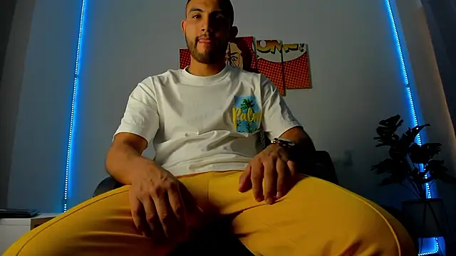 kael lux online show from January 16, 8:13 pm