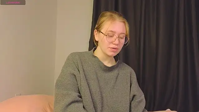 starsonthesky online show from January 9, 5:43 am