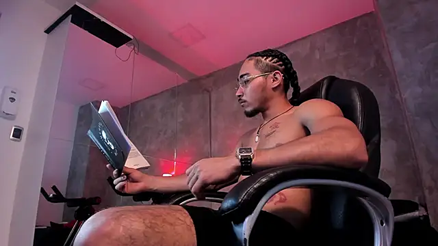 Maximo Zahir online show from January 11, 7:30 pm