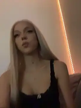 MiaTamara online show from January 17, 7:06 pm