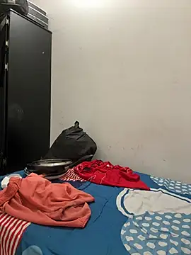 bigdick211292 online show from July 4, 4:13 pm