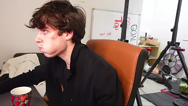 Daniel Shawnn online show from January 14, 7:30 pm