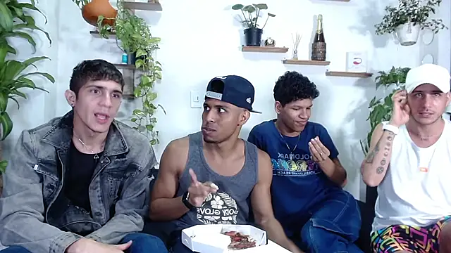 Interracial Snow Bunny online show from February 21, 9:16 pm