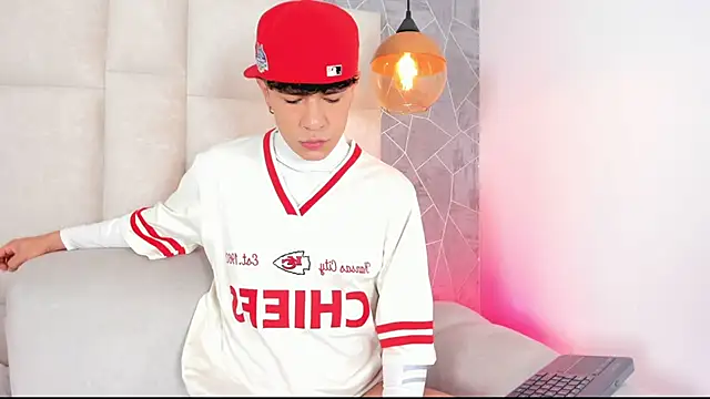 imxxjoel online show from April 18, 3:43 am