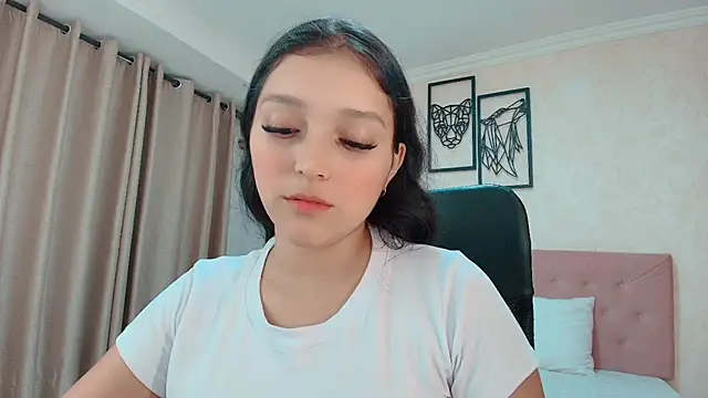 Snapshot of littlemolly_walcott chatting on July 11, 1:41 am littlemolly walcott online show from July 11, 1:41 am