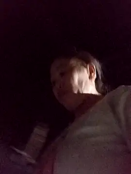 dakota-kis online show from April 10, 12:43 pm