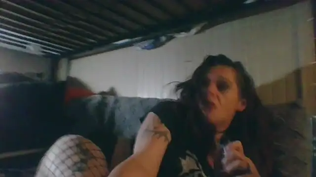 Snapshot of TalkHard chatting on February 19, 3:57 am TalkHard online show from February 19, 3:57 am