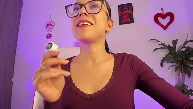 emma rinaldi online show from March 6, 5:59 am