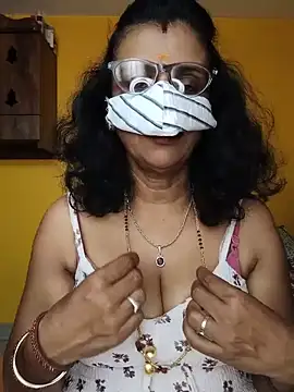 Snapshot of Maya_kannada chatting on May 24, 3:11 am Maya kannada online show from May 24, 3:11 am