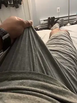 elpapigrande12 online show from April 3, 3:15 am