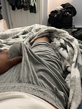 elpapigrande12 online show from April 26, 1:58 am