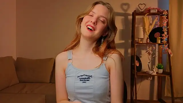 RennaHettes online show from March 24, 1:10 am