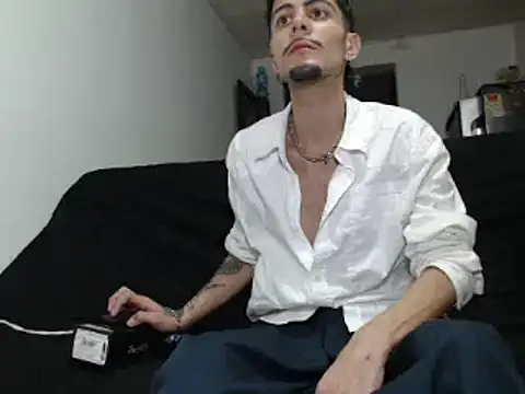 levconnor online show from March 9, 2:59 am