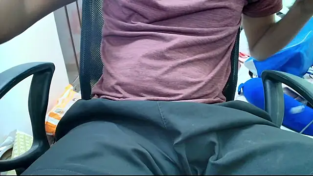 KneelForAlpha online show from March 2, 1:40 pm