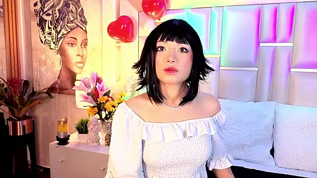 Sienna Desiree online show from February 18, 1:29 pm