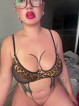 Talia Foxx online show from June 14, 2:24 am