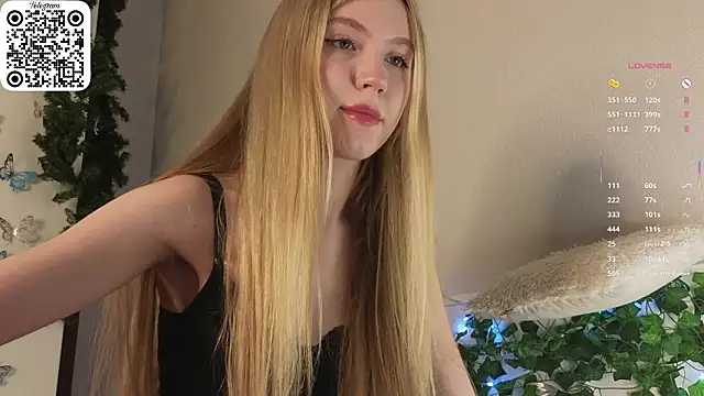 SirenThalassa online show from March 11, 7:14 am