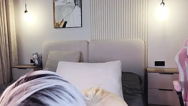 jasmilee online show from April 23, 4:09 pm