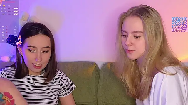 Mimipaws online show from March 12, 8:04 pm