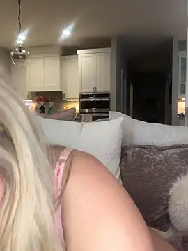 docmilf12 online show from February 18, 1:12 am