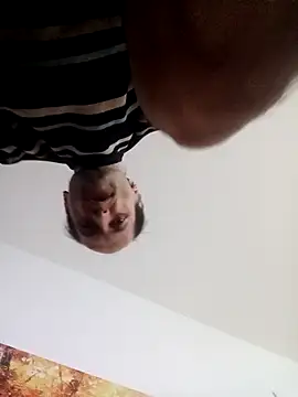 Snapshot of alex69slut chatting on March 14, 8:36 pm alex69slut online show from March 14, 8:36 pm