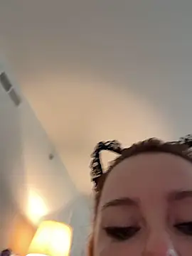 Snapshot of KittyCreamKisses chatting on May 18, 4:07 am KittyCreamKisses online show from May 18, 4:07 am