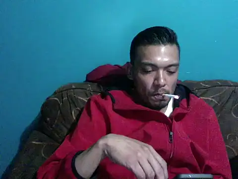 latinomoreno95 online show from January 17, 2:05 am