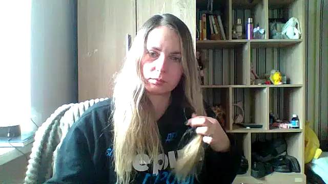 VikiLove765 online show from March 7, 12:13 pm