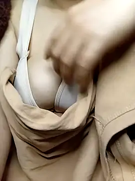 Merrylinh online show from February 13, 4:14 pm