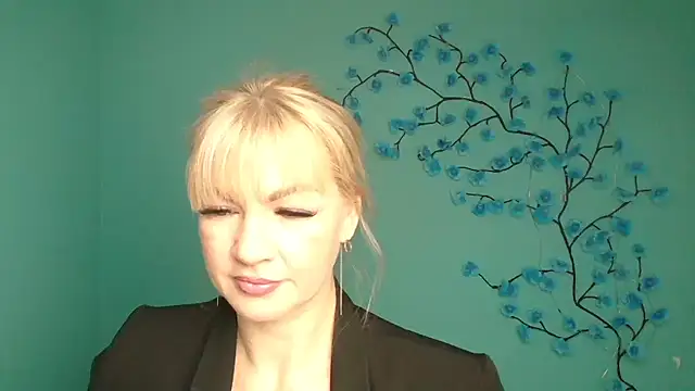 Madonna Fire online show from March 7, 1:08 pm