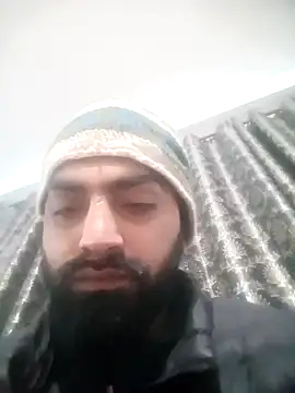 Snapshot of Rishika_98 chatting on March 24, 2:22 pm Rishika 98 online show from March 24, 2:22 pm