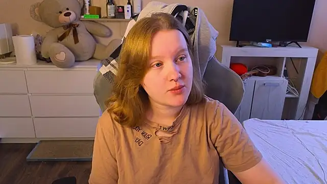 Ol1via online show from April 8, 2:44 am