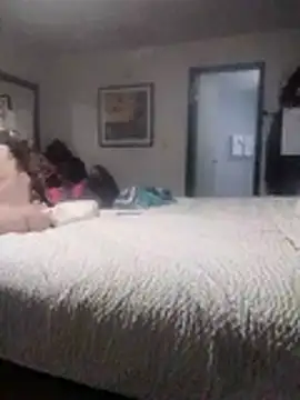 Snapshot of HORSELEG45 chatting on March 16, 2:06 am HORSELEG45 online show from March 16, 2:06 am